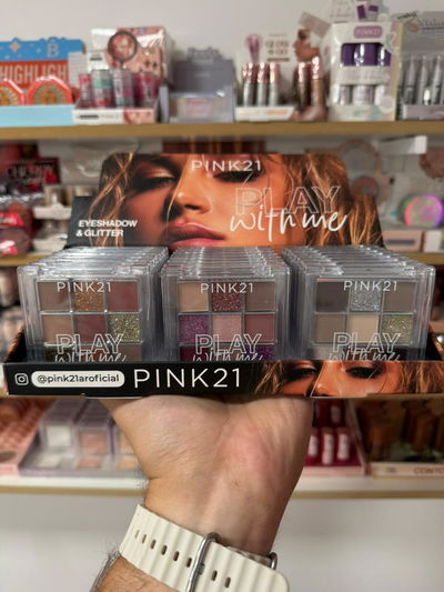 Paletas x9 sombras Play With Me - Pink 21 (MEDIA CAJA/CAJA ENTERA)