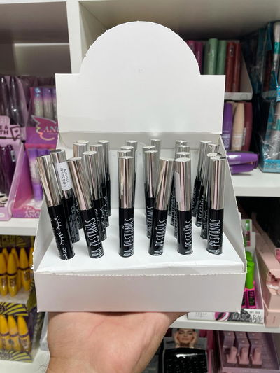 Mascara de pestaña Waterproof - Thelma & Louise (MEDIA CAJA/CAJA ENTERA)