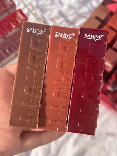 Labial en barra Fashion Makeup - Saniye (3 o 6 UNIDADES)