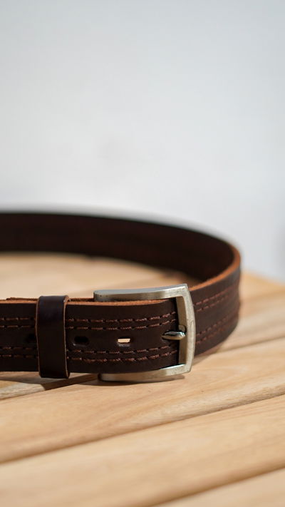 CINTO DE CUERO COSTURA DOBLE