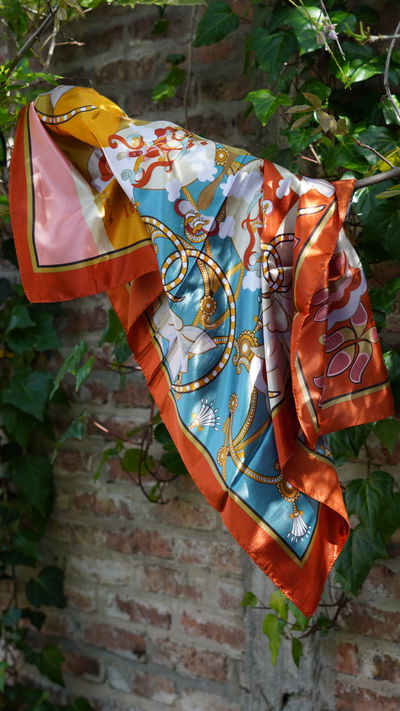 PAÑUELOS ESTAMPADOS DE SEDA