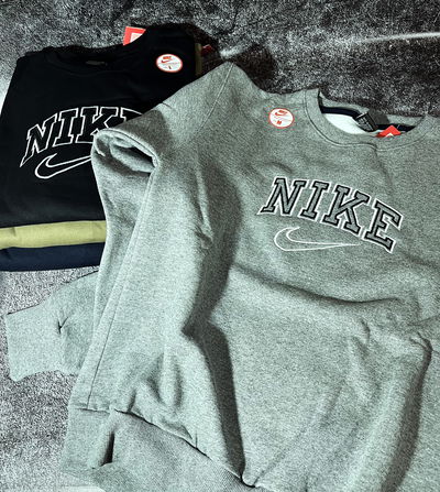 Nike Retro