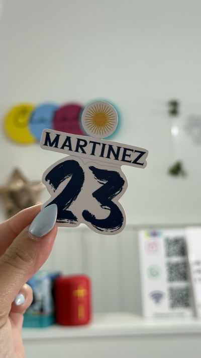 Sticker vinilo “23”