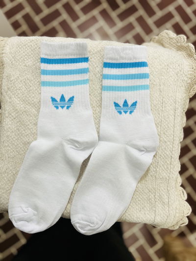TENIS ADULTO ADIDAS | Blancas tricolor celeste 