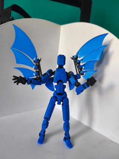 DUMMY DE 18CM DE ALTO CON ALAS