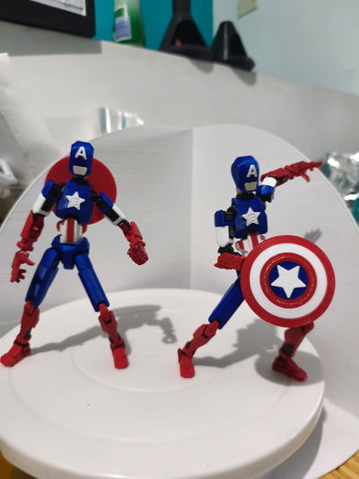 DUMMY CAPITAN AMERICA 17CM DE ALTO