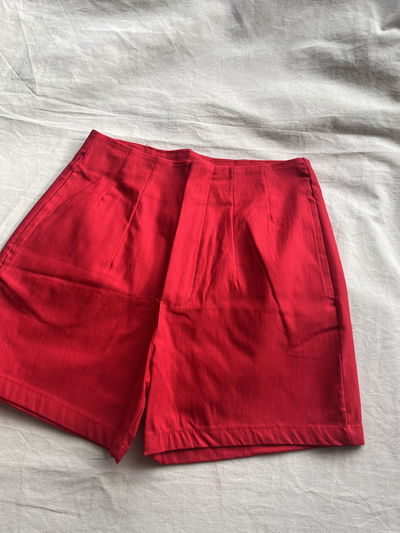 SHORT BENGALINA C/CIERRE ROJO