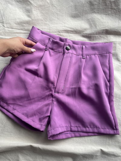 SHORT SASTRERO LILA