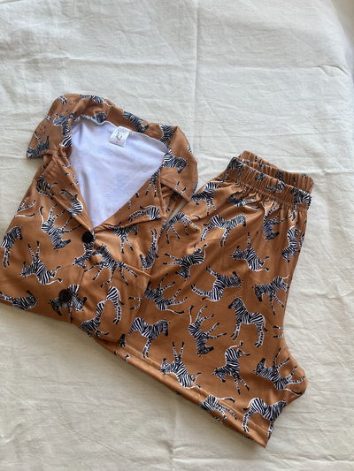 NUEVO PJM CAMISERO CAMEL CEBRAS