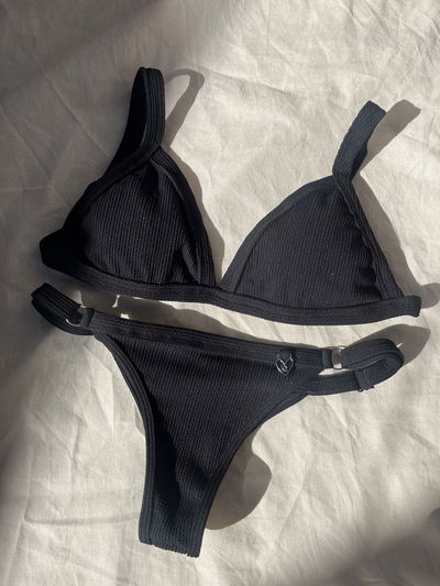 MANILA TEXTURA GRUESA NEGRO