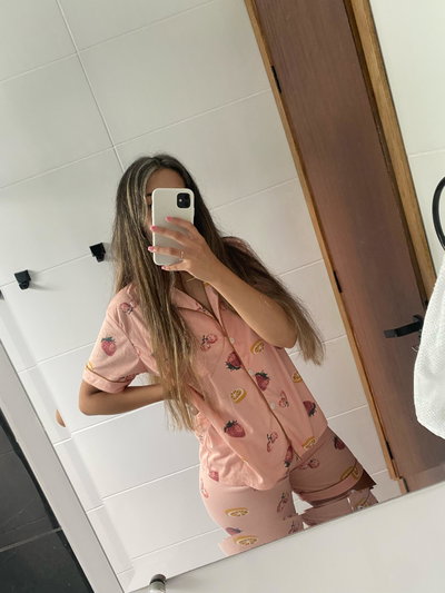 Camisero importado corto rosa frutillas