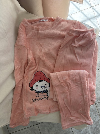 Pijama polar soft rosa frutillita  