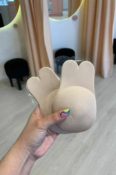 Pezonera conejito adhesivas levanta busto 