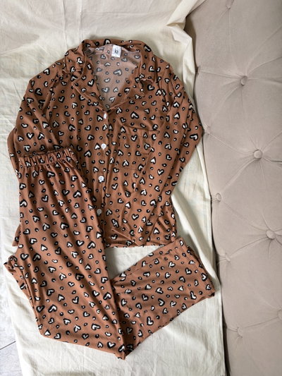 Pijama camisero de morley nude corazones 