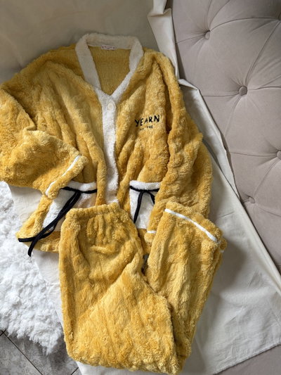 Pijama camisero importado polar soft amarillo moños