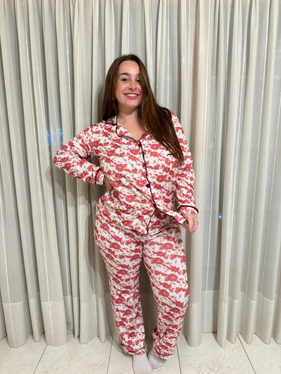 Pijama camisero flores color cereza
