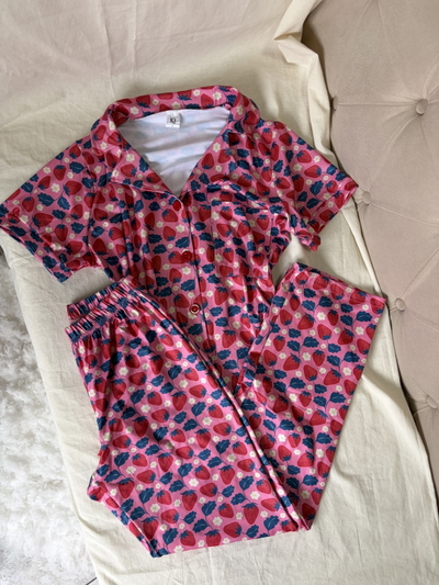 Pijama camisero frutillas