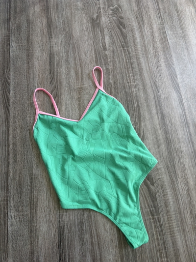  MARAGOGI textura verde con vivos rosa