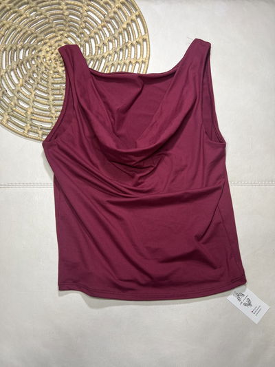 Remera Cuello Volcado