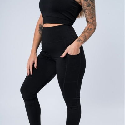 Calza Larga Recorte Lycra Negro
