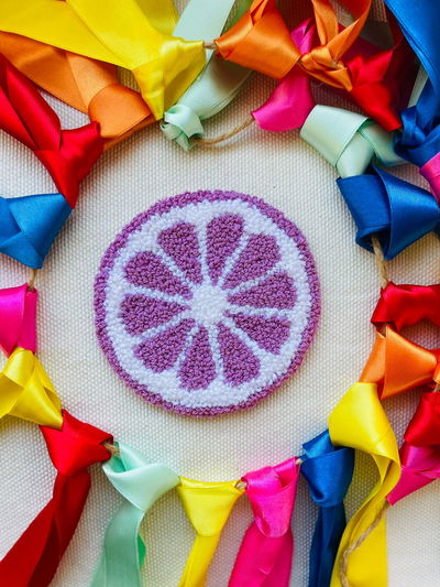 Posavasos punch needle