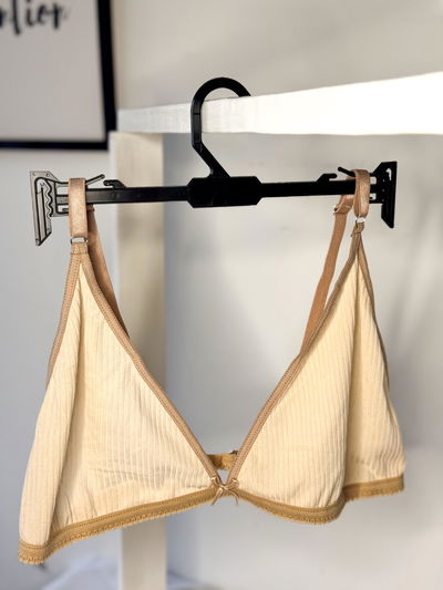 LOLA BEIGE
