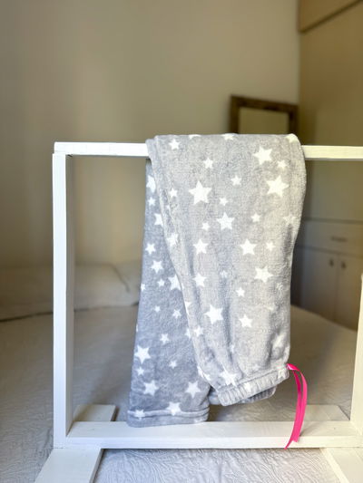 PANTALÓN POLAR GRIS ESTRELLA
