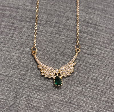 COLLAR CORAZÓN ALAS VERDE