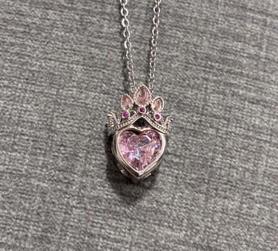 COLLAR CORAZÓN CORONITA
