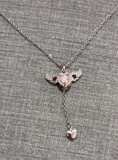 COLLAR CORAZÓN ALAS
