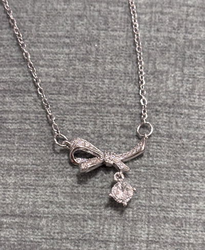 COLLAR CORAZÓN MOÑO