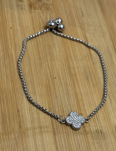 PULCERA AJUSTABLE TREBOL