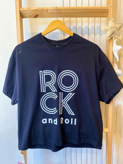 REMERA ROCK & ROLL