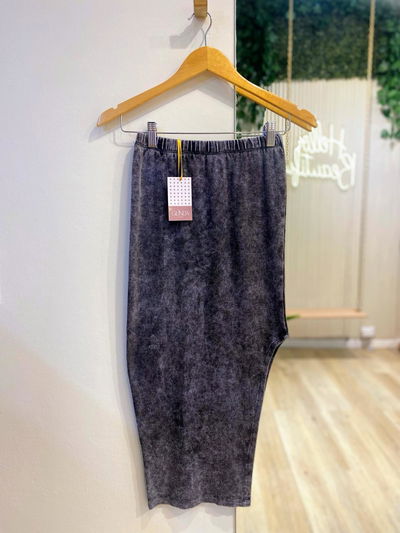 POLLERA CON TAJO GIGI