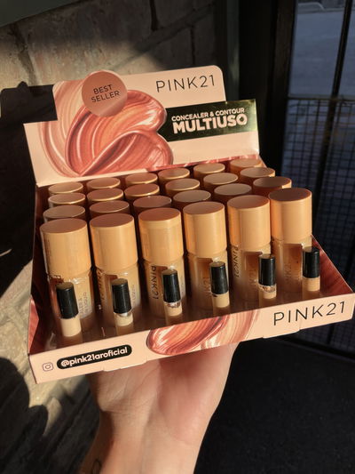 Corrector y contorno líquido Pink21