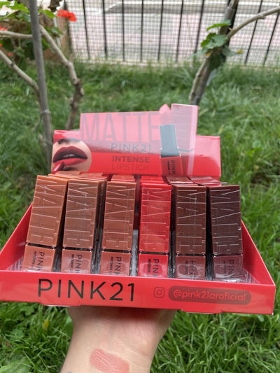 Labial en barra de Pink21