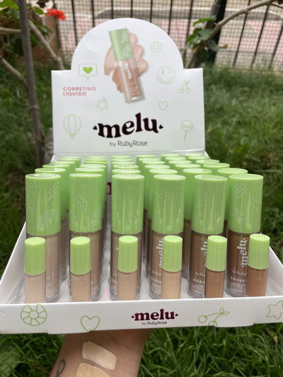 Corrector de ojeras de Melu by RubyRose