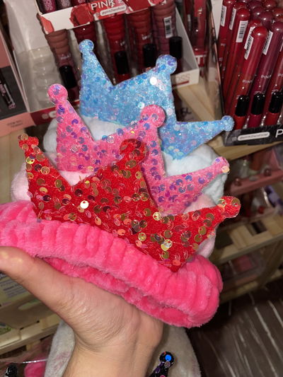 Vincha de maquillaje con corona