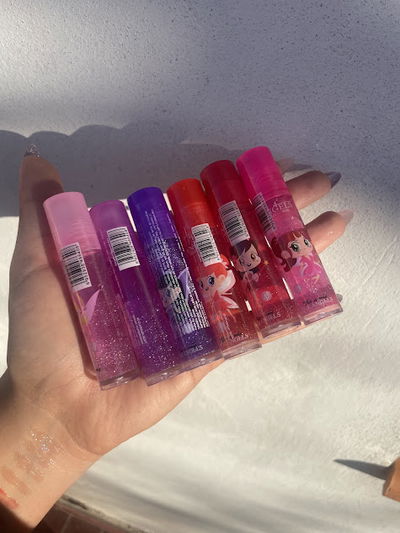 Brillo labial roll on con sabor