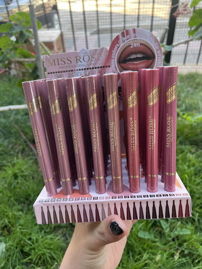 Delineador en fibra para labios 