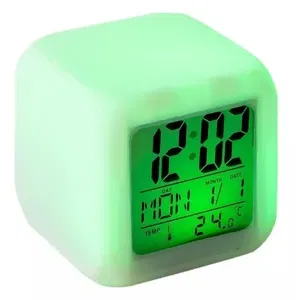 RELOJ DIGITAL CUBO RGB