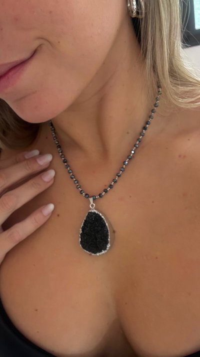 Collar Piedra black 