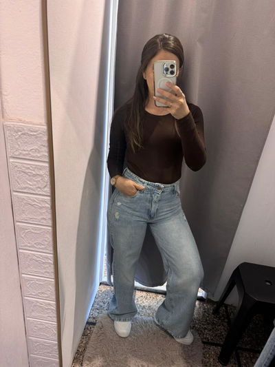 Wide leg rígido con roturas