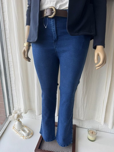 Jeans recto azul marca Yekus Talle especial