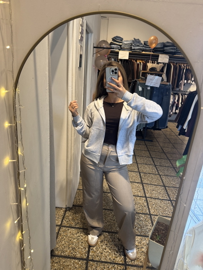 Campera crop algodón jogging