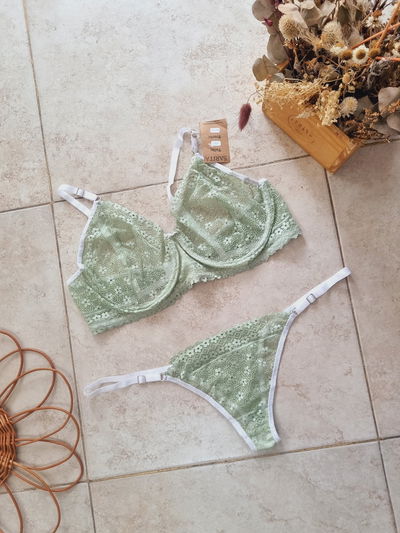 Bralett encaje (+100)