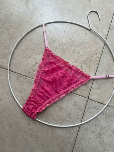 Less encaje regulable FruFru