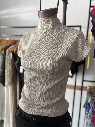 Remera media pileta texturada -LUNA