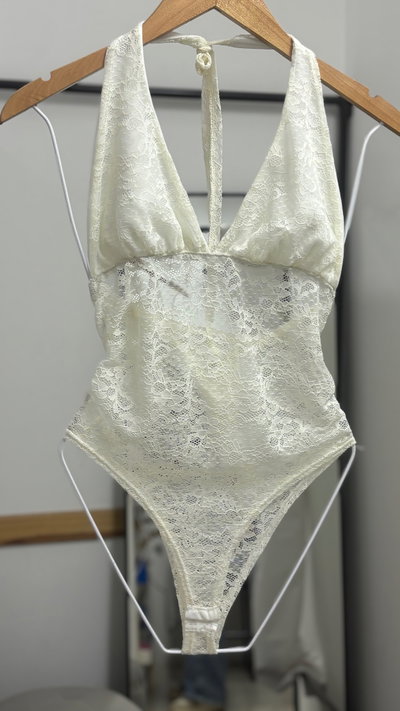 Body Marilyn-Encaje y espalda descubierta