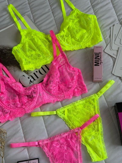 Conjunto aro y puntilla fluo
